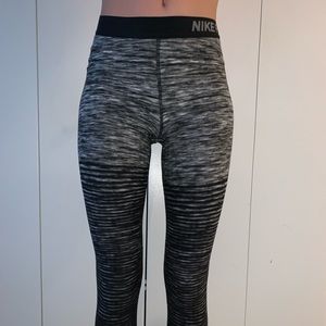 Nike pro black and grey leggings